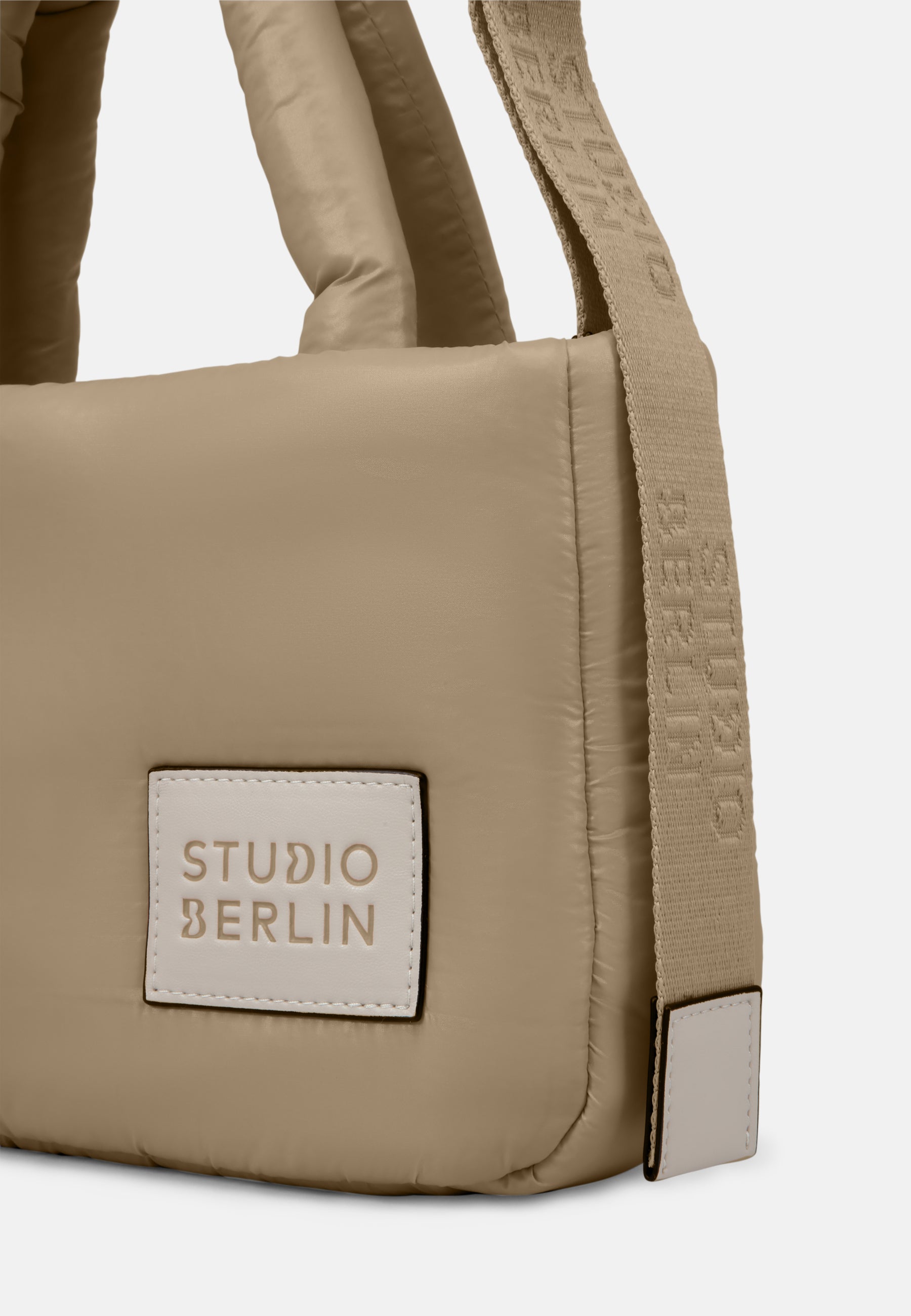 StudioBerlin- Handtaschen>Unisex>Nylontaschen>Crossbody Taschen- MITTE MINI SHINY-black / OS-caramel / OS-cobalt blue / OS-peach / OS