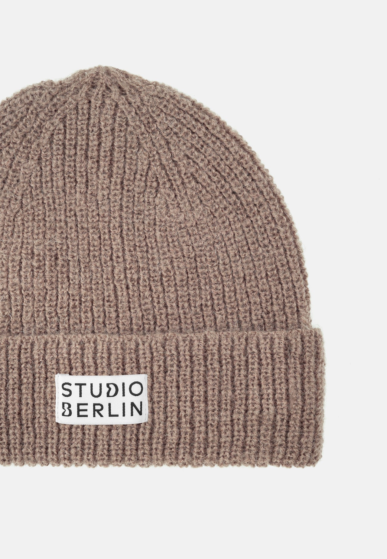 MOHAIR BEANIE STUDIO