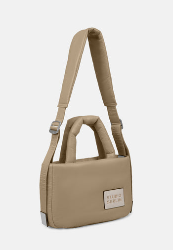 StudioBerlin- Handtaschen>Unisex>Nylontaschen>Crossbody Taschen- MITTE MINI SHINY-black / OS-caramel / OS-cobalt blue / OS-peach / OS 