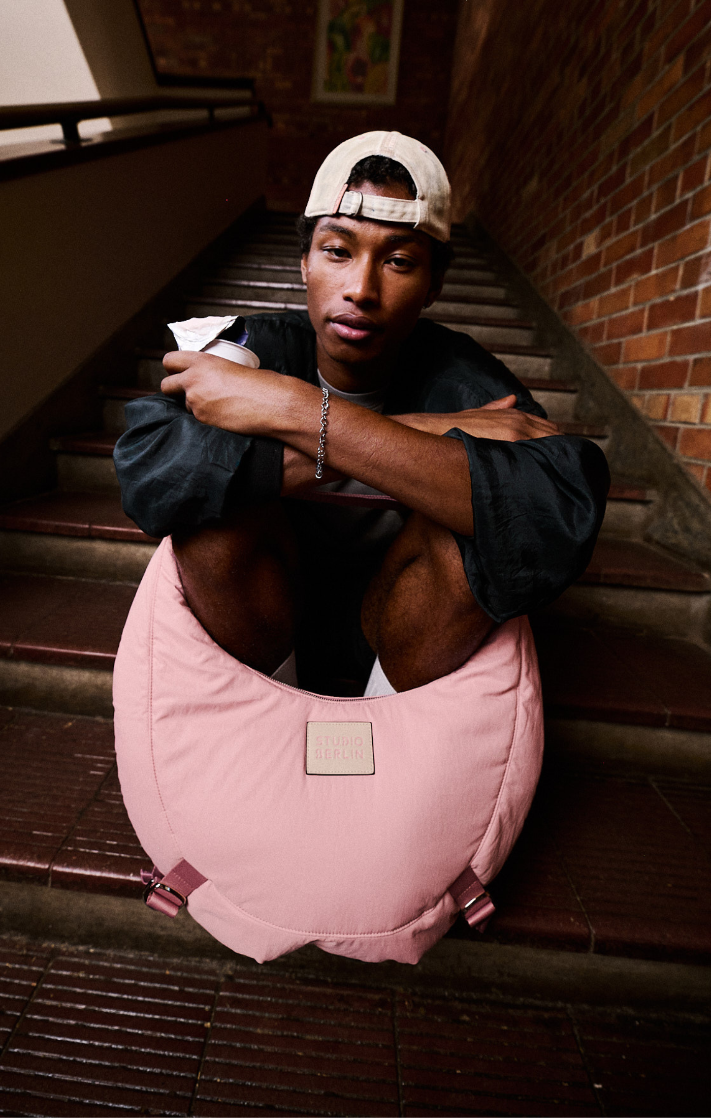 StudioBerlin- Handtaschen>Unisex>Nylontaschen>Crossbody Taschen- MOABIT CITY MATT-black / OS-oatmeal / OS-light grey / OS-sage green / OS-dark khaki / OS-dark navy / OS-dusty pink / OS 